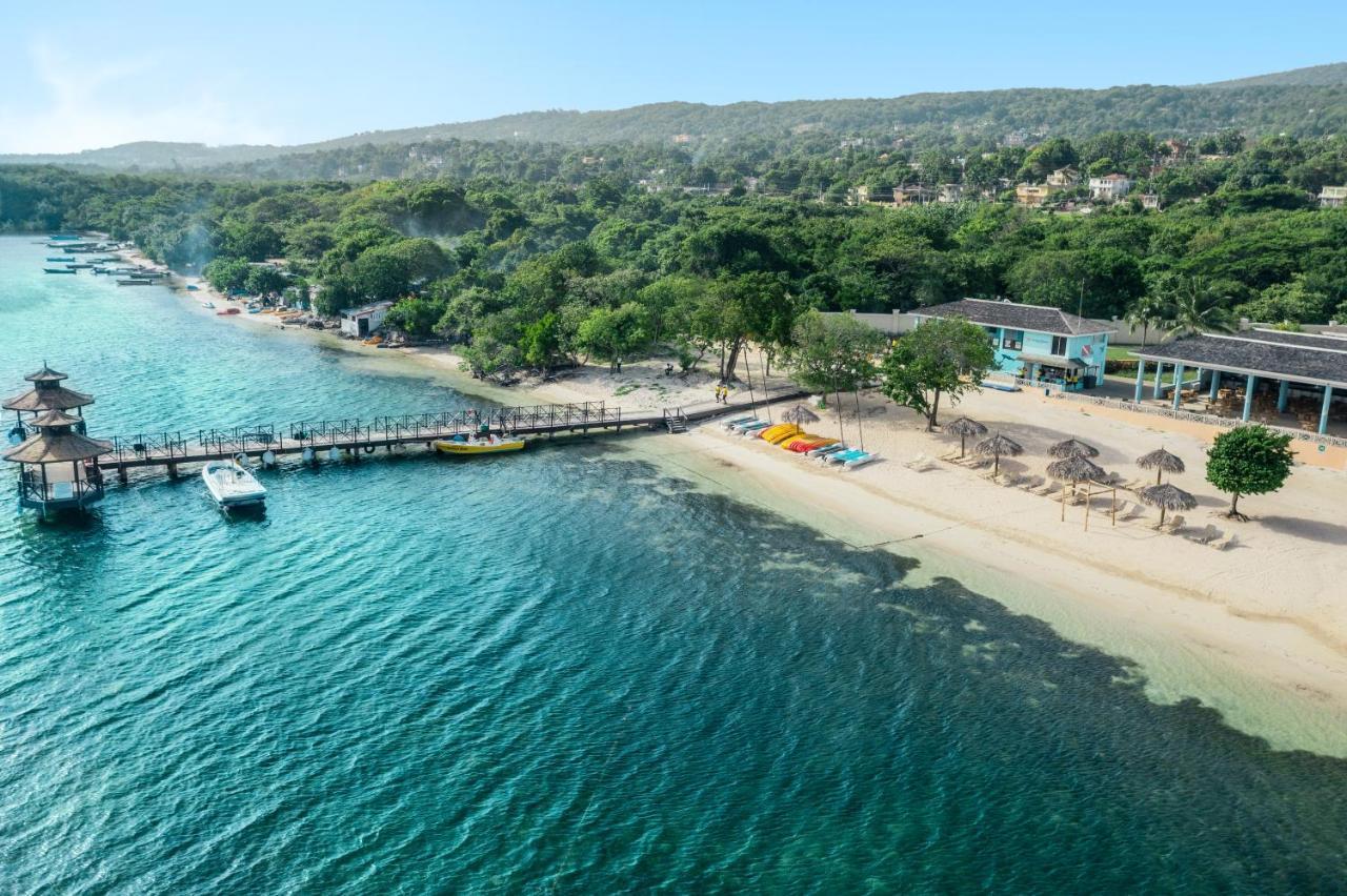 Iberostar Waves Rose Hall Beach مونتيغو باي المظهر الخارجي الصورة