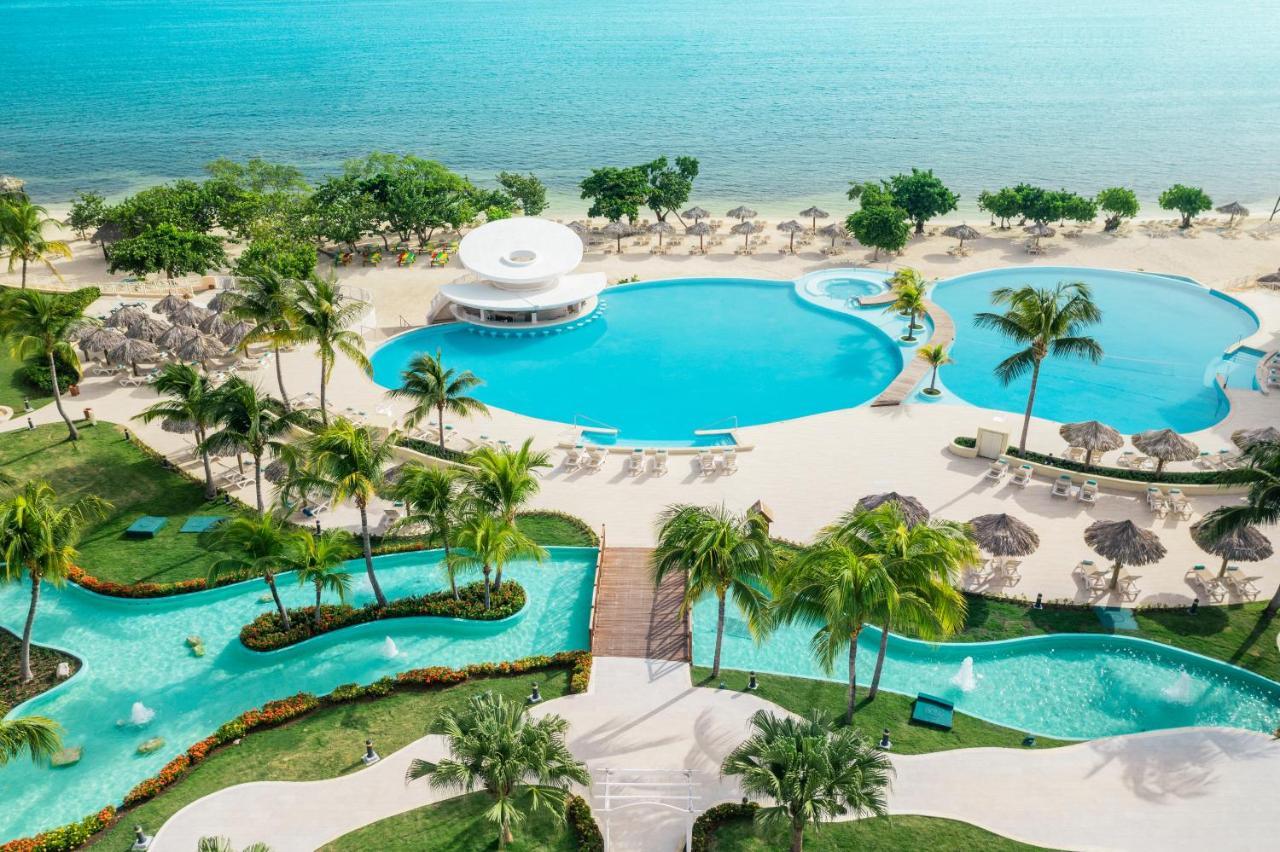Iberostar Waves Rose Hall Beach مونتيغو باي المظهر الخارجي الصورة