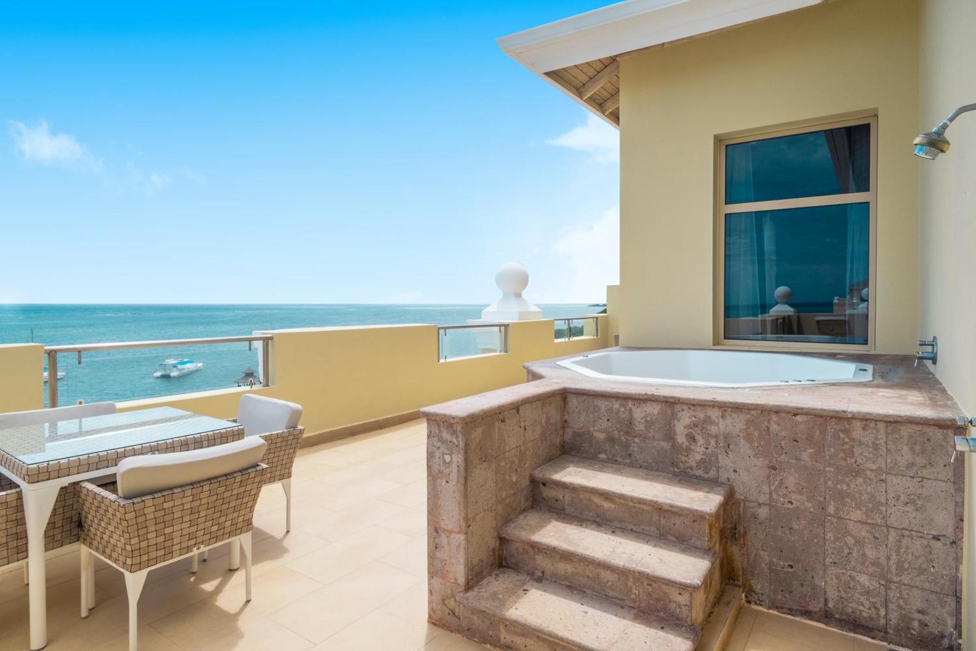 Iberostar Waves Rose Hall Beach مونتيغو باي المظهر الخارجي الصورة